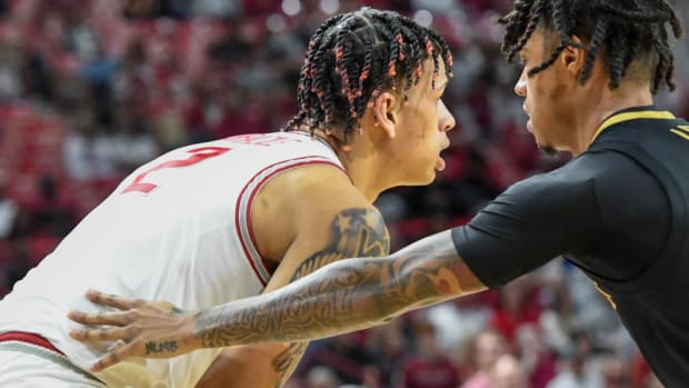 Razorbacks' Trevon Brazile against Vanderbilt